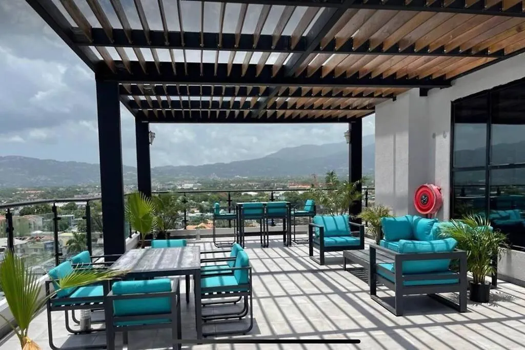 Luxury Condo - Pool In Kingston G28