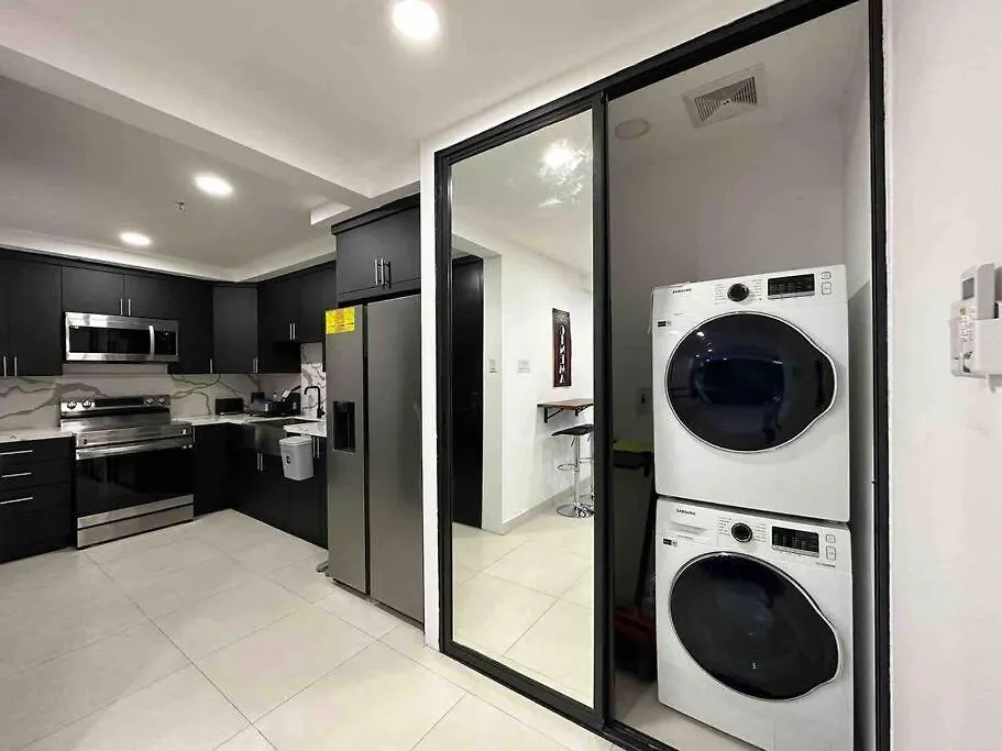 Apartman Luxury Condo - Pool In Kingston G28